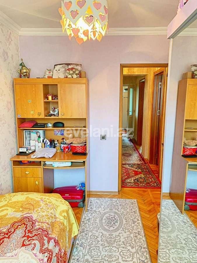 Sale, old building, 3 room, 70 m², Neftchilar m.