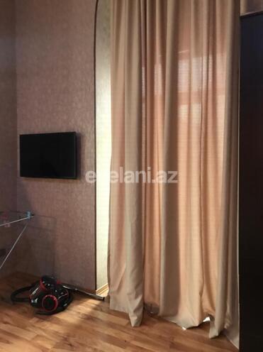 Rent, old building, 2 room, 70 m², Sahil m.