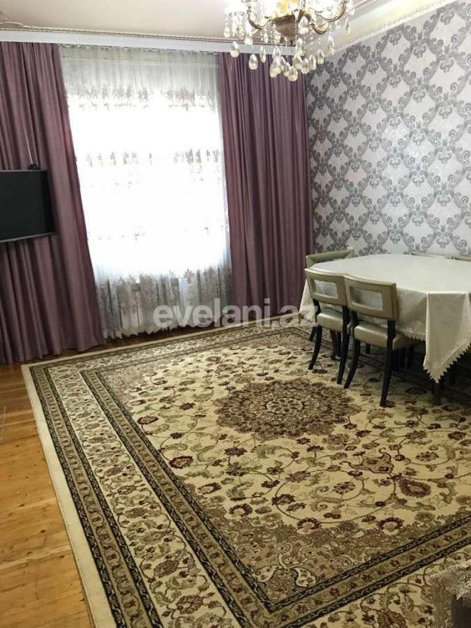 Sale, old building, 3 room, 82 m², 9-th microdistrict d.