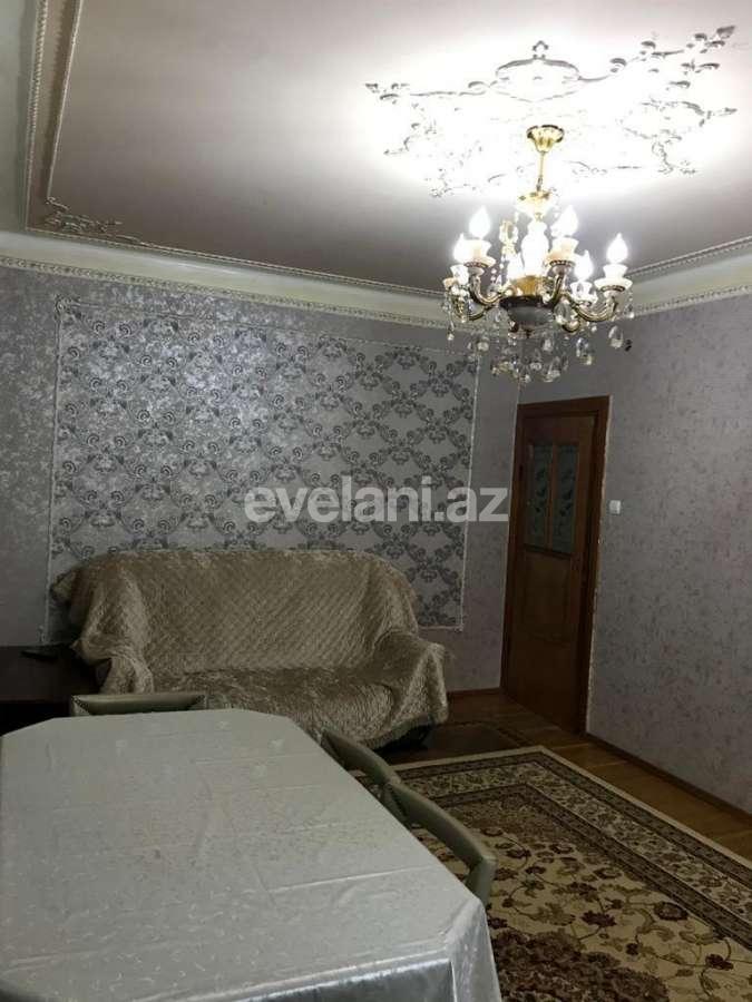 Sale, old building, 3 room, 82 m², 9-th microdistrict d.