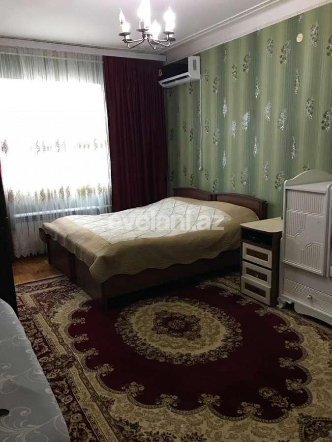 Sale, old building, 3 room, 82 m², 9-th microdistrict d.