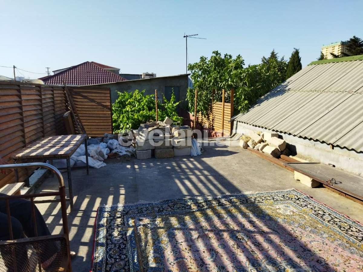 Satılır, həyət evi / bağ, 4 otaqlı, 100 m², İnşaatçılar m.