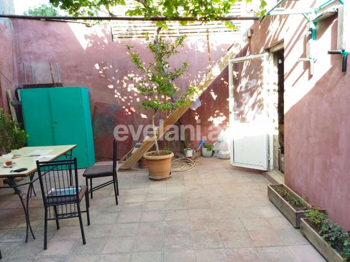 Satılır, həyət evi / bağ, 4 otaqlı, 100 m², İnşaatçılar m.