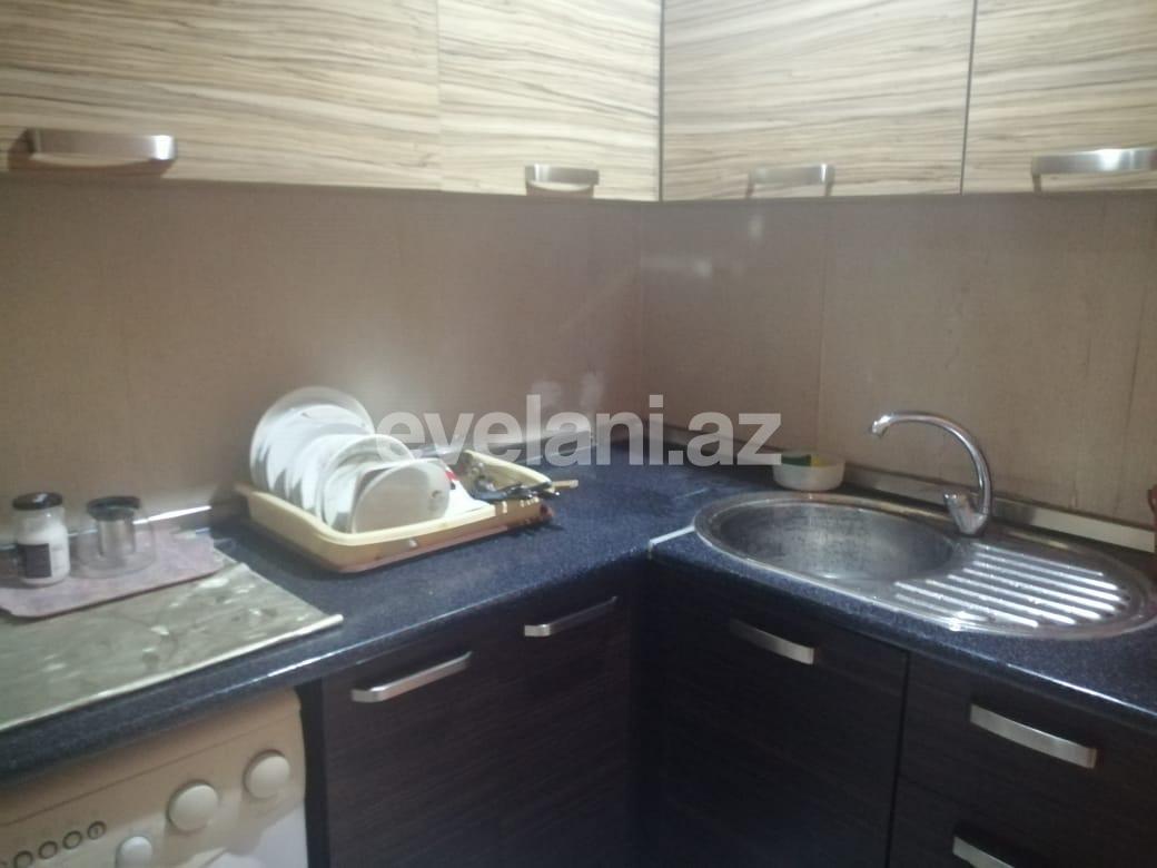 Kirayə verilir, köhnə tikili, 3 otaqlı, 75 m², Elmlər Akademiyası m.