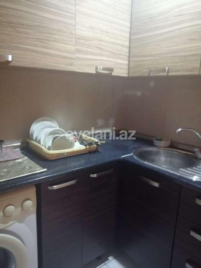 Kirayə verilir, köhnə tikili, 3 otaqlı, 75 m², Elmlər Akademiyası m.