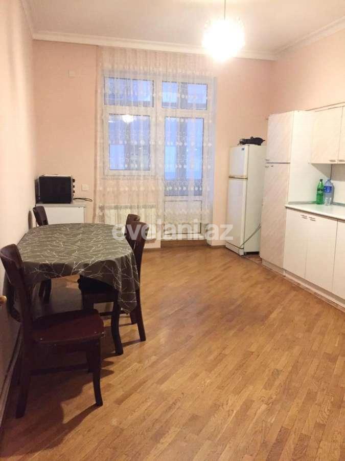 Kirayə verilir, yeni tikili, 4 otaqlı, 180 m², Nizami m.
