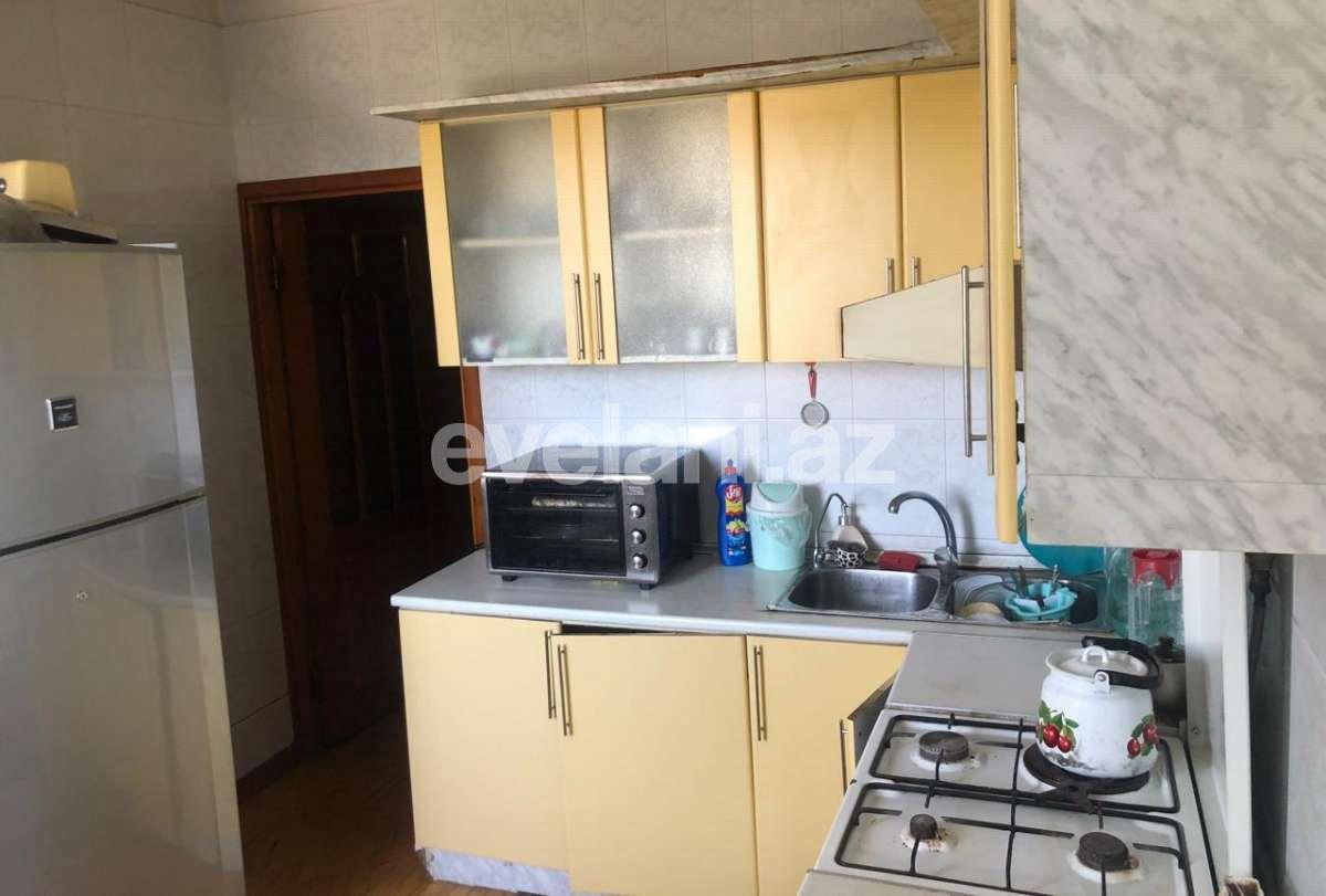 Sale, old building, 5 room, 120 m², Azadlig prospekti m.