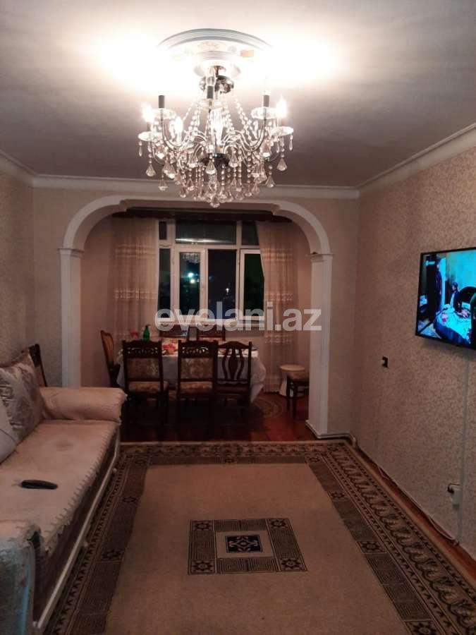 Satılır, köhnə tikili, 3 otaqlı, 110 m², Bakıxanov q.