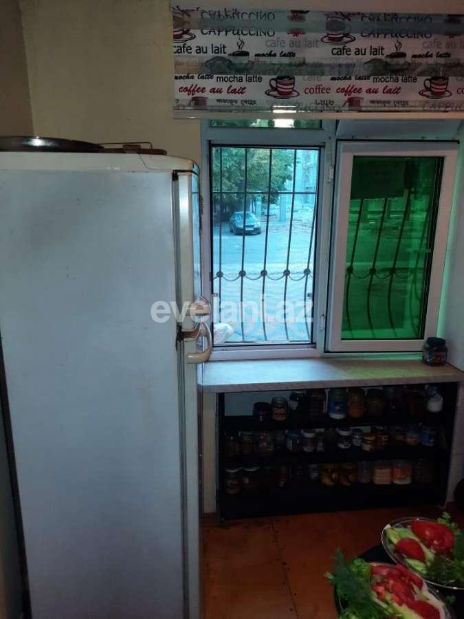 Satılır, köhnə tikili, 3 otaqlı, 110 m², Bakıxanov q.