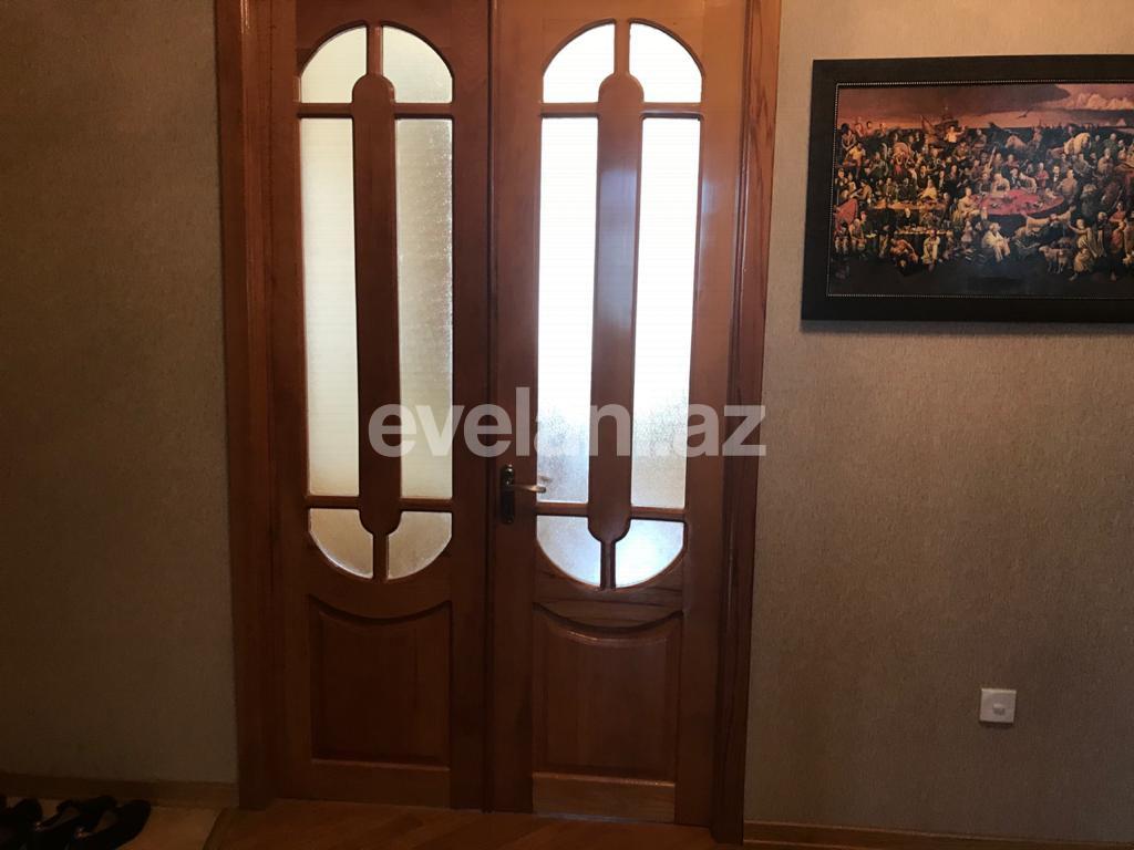 Sale, old building, 3 room, 95 m², Elmlar Akademiyası m.