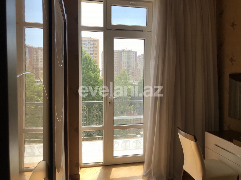 Sale, old building, 3 room, 95 m², Elmlar Akademiyası m.