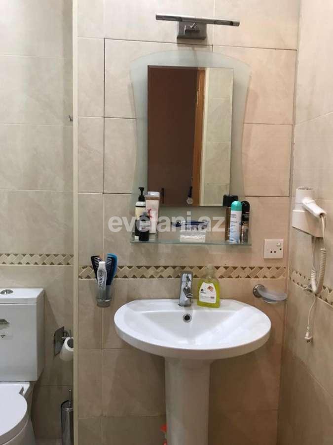 Sale, old building, 3 room, 95 m², Elmlar Akademiyası m.