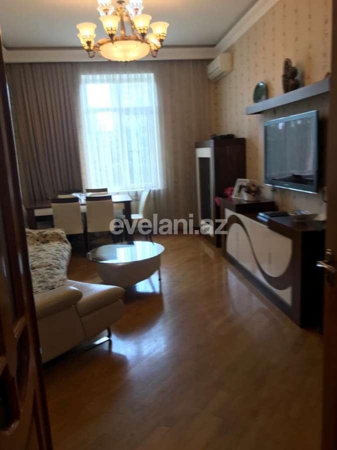 Sale, old building, 3 room, 95 m², Elmlar Akademiyası m.