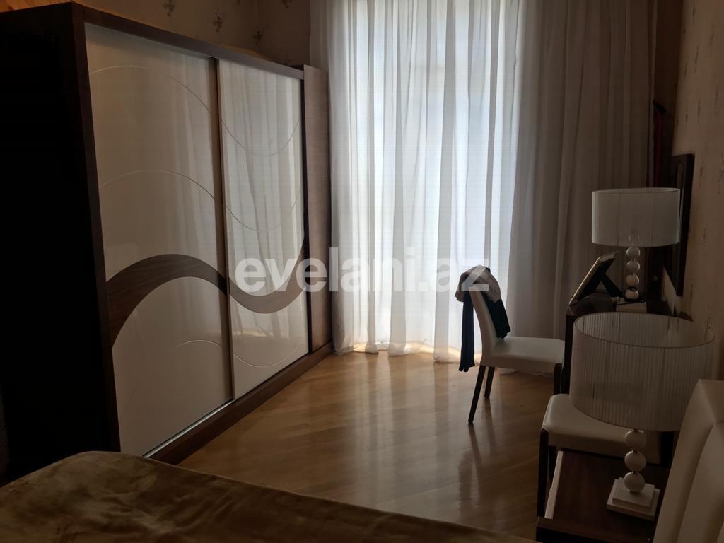 Sale, old building, 3 room, 95 m², Elmlar Akademiyası m.