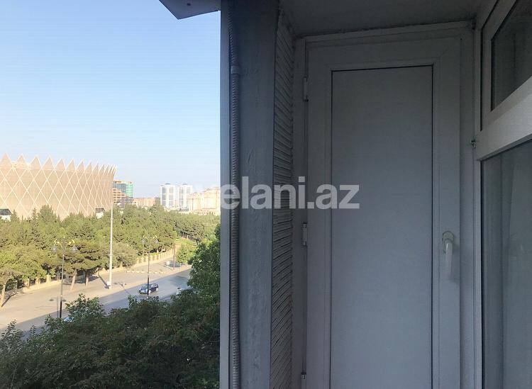 Sale, old building, 2 room, 70 m², Yasamal r.