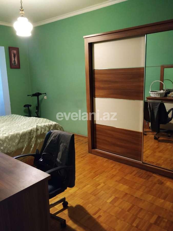 Sale, old building, 4 room, 100 m², Inshaatchilar m.