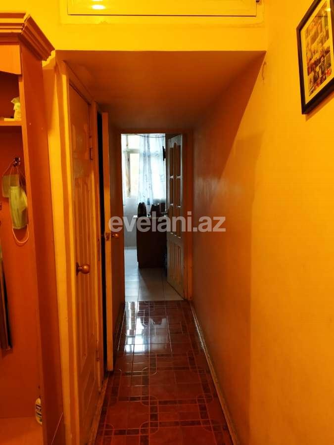 Sale, old building, 4 room, 100 m², Inshaatchilar m.