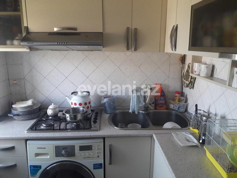 Satılır, köhnə tikili, 2 otaqlı, 48 m², Elmlər Akademiyası m.