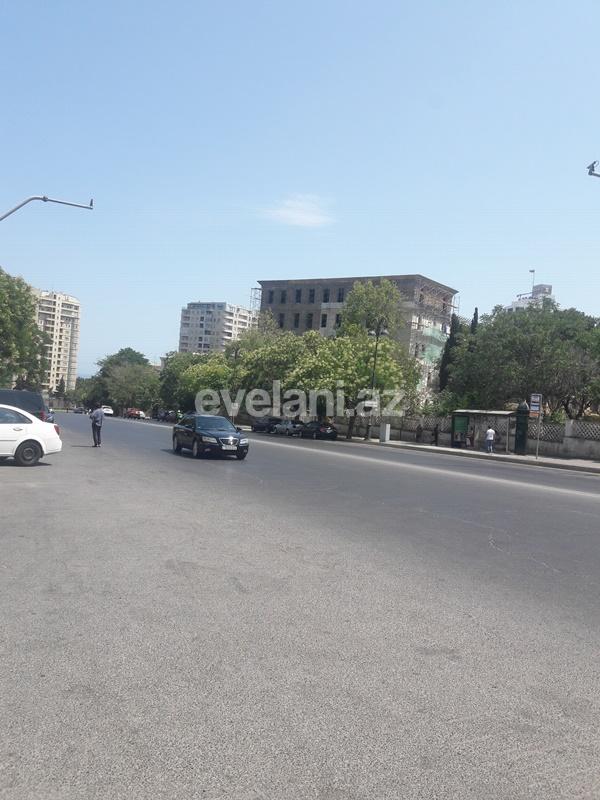 Satılır, köhnə tikili, 2 otaqlı, 48 m², Elmlər Akademiyası m.