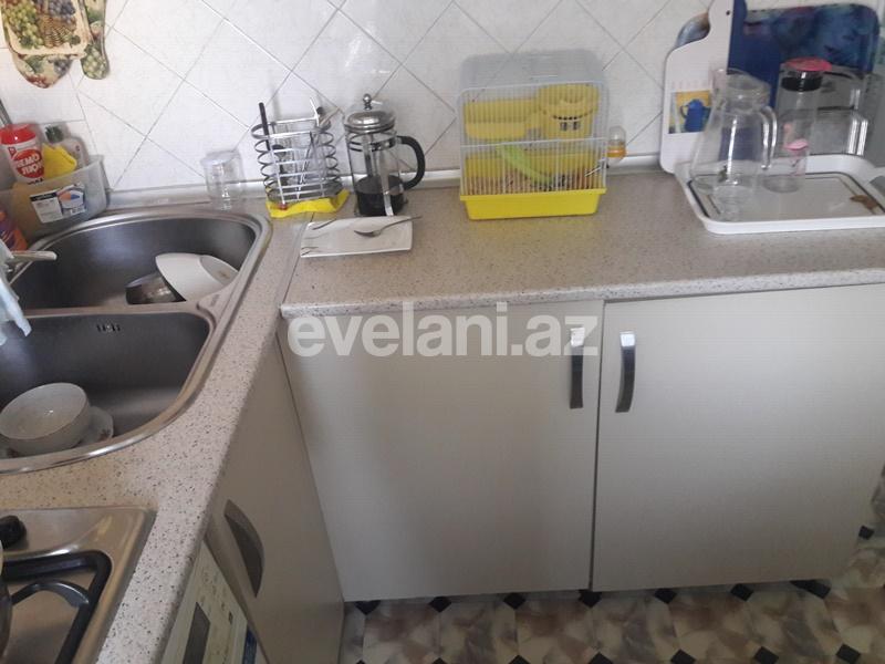 Satılır, köhnə tikili, 2 otaqlı, 48 m², Elmlər Akademiyası m.