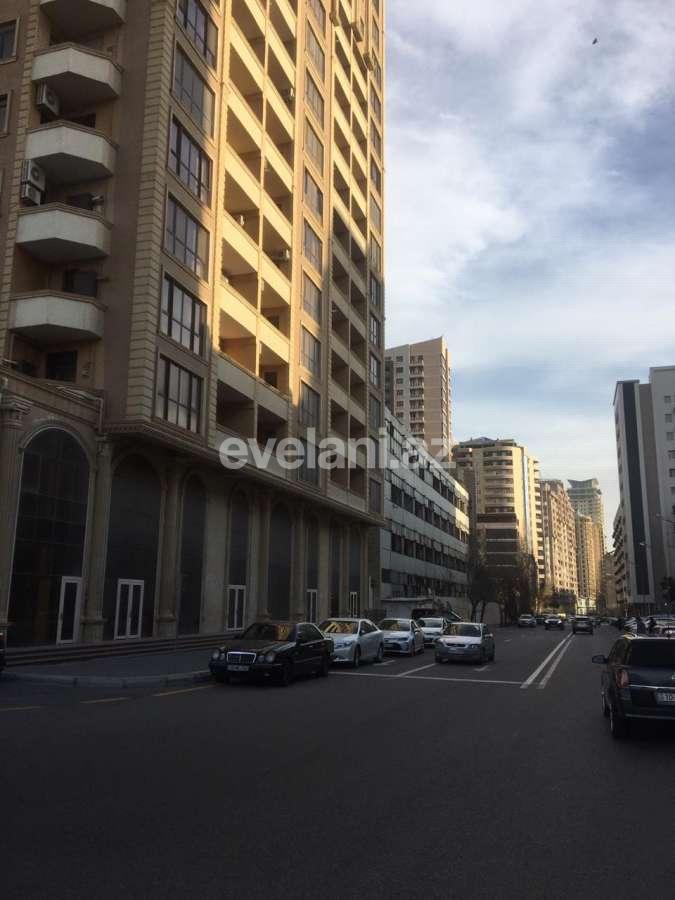 Satılır, yeni tikili, 3 otaqlı, 123 m², 28 may m.