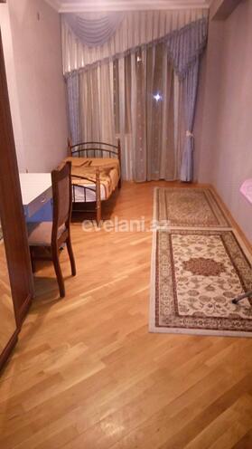 Kirayə verilir, yeni tikili, 4 otaqlı, 170 m², 28 may m.