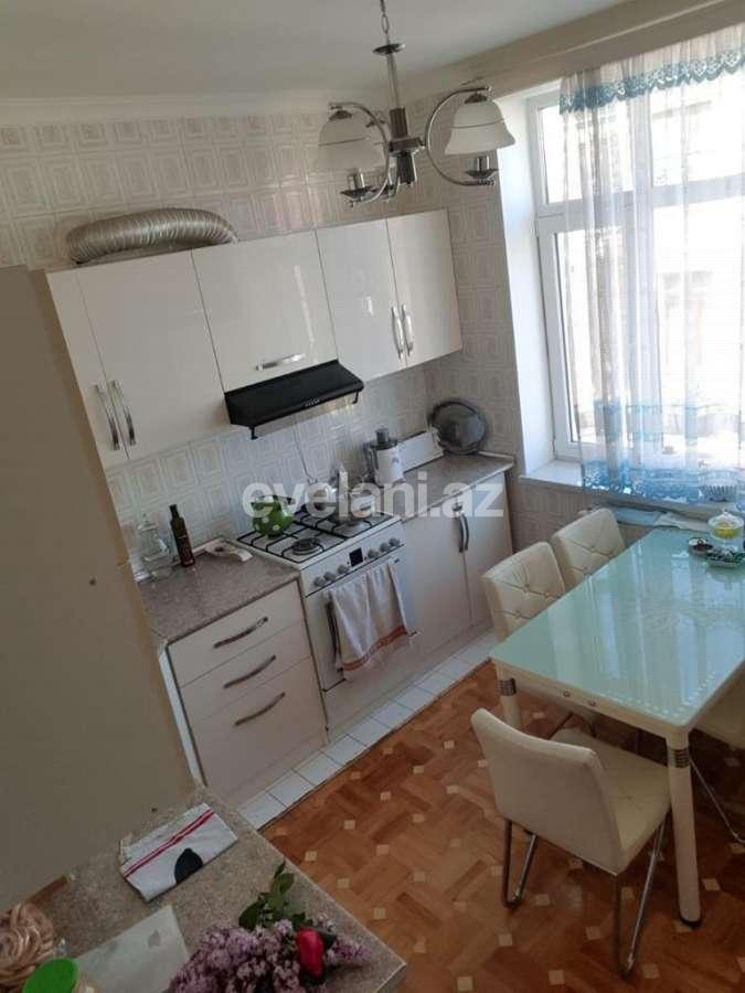 Продаётся, вторичка, 3-комнаты, 90 m², Элмляр Академиясы m.
