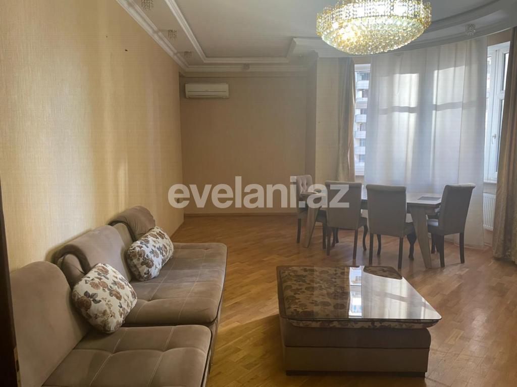 Kirayə verilir, yeni tikili, 3 otaqlı, 130 m², 28 may m.