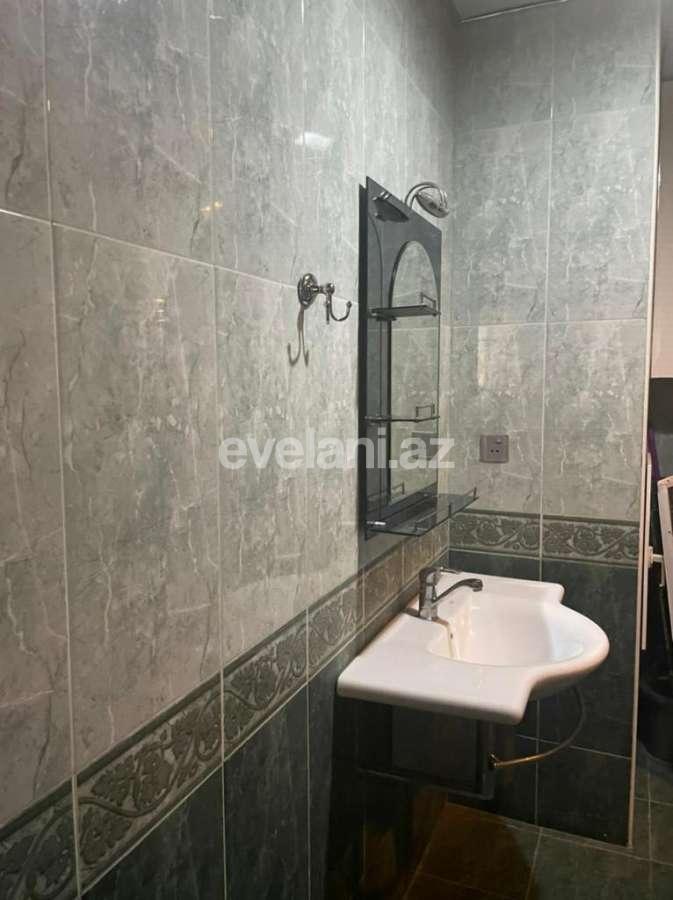 Kirayə verilir, yeni tikili, 3 otaqlı, 130 m², 28 may m.
