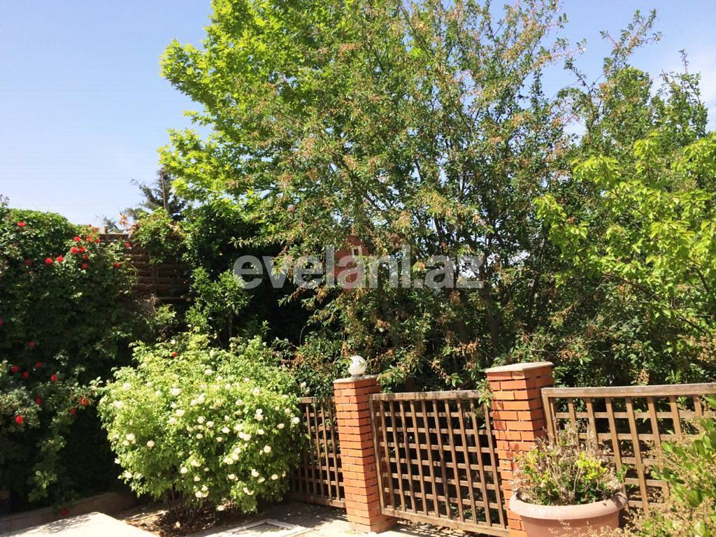 Satılır, həyət evi / bağ, 5 otaqlı, 200 m², Novxanı q.