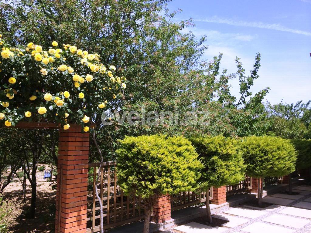 Satılır, həyət evi / bağ, 5 otaqlı, 200 m², Novxanı q.