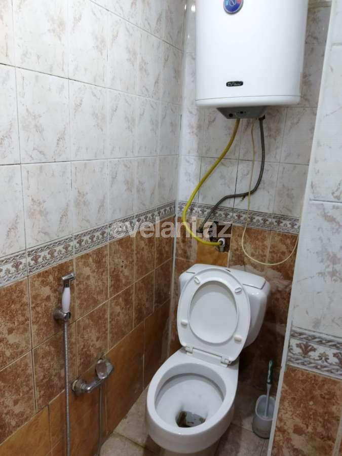 Satılır, köhnə tikili, 2 otaqlı, 65 m², İnşaatçılar m.
