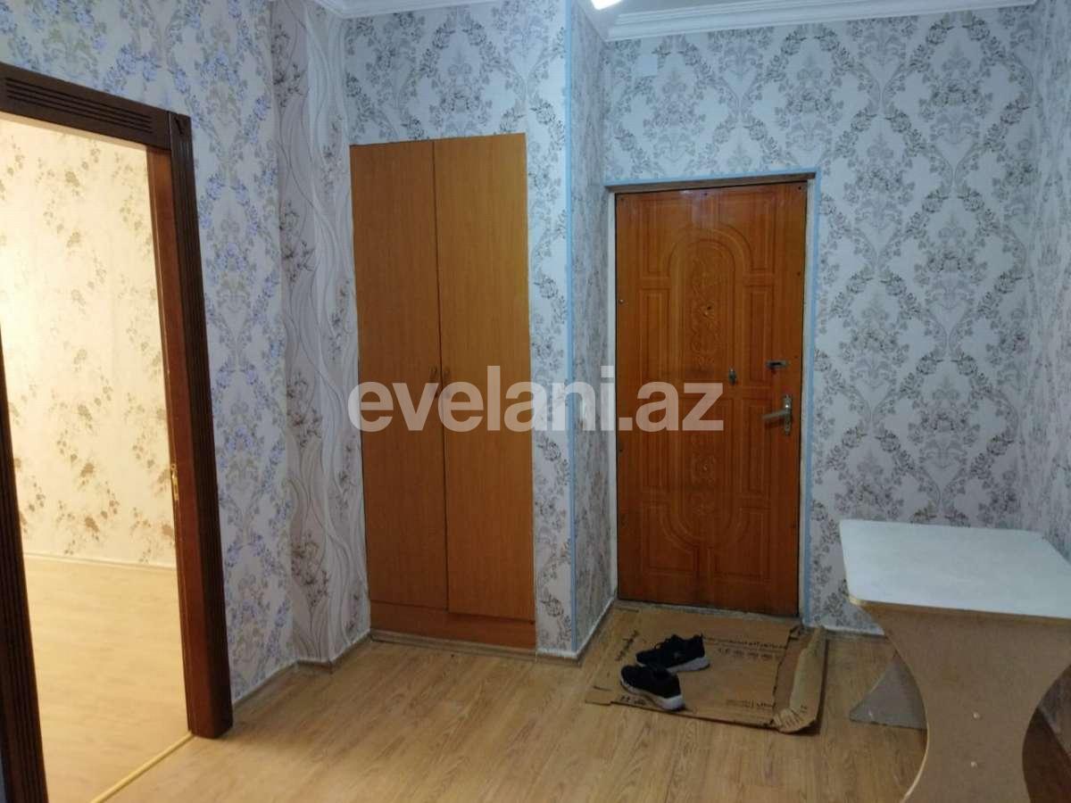 Satılır, köhnə tikili, 2 otaqlı, 65 m², İnşaatçılar m.