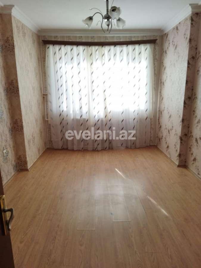 Satılır, köhnə tikili, 2 otaqlı, 65 m², İnşaatçılar m.