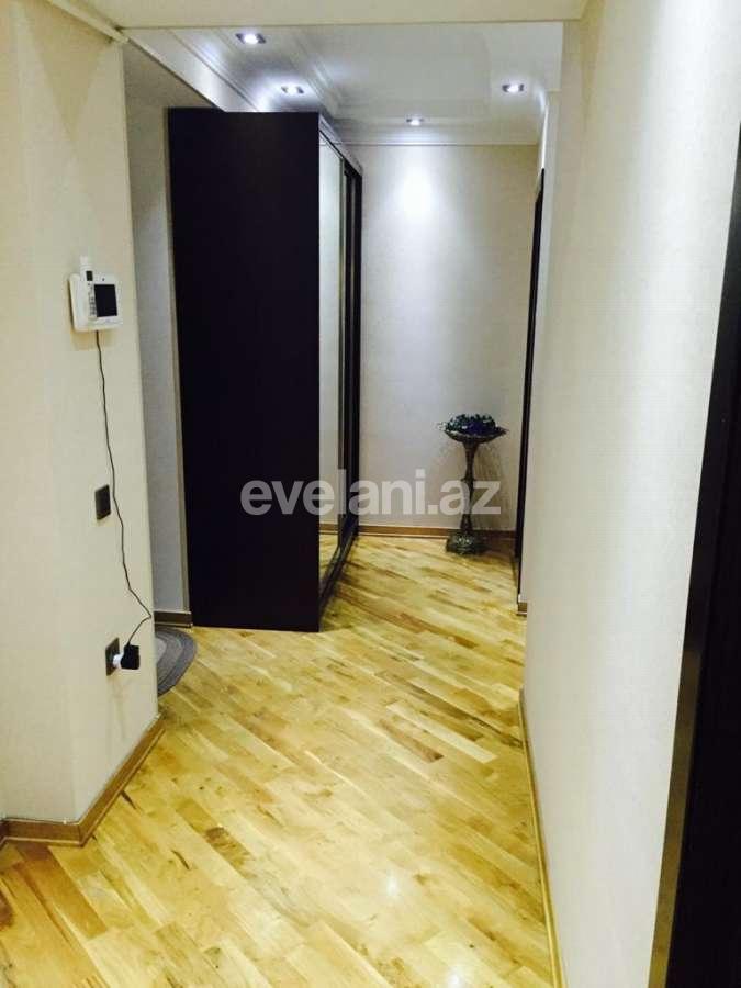 Satılır, köhnə tikili, 3 otaqlı, 77 m², Gənclik m.