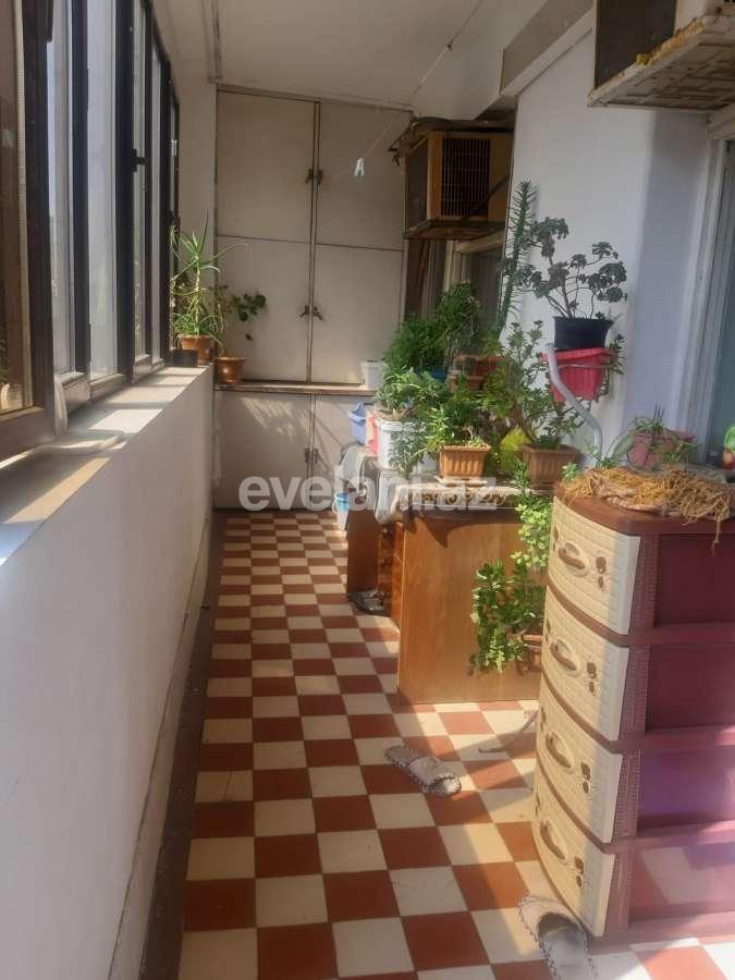 Satılır, köhnə tikili, 3 otaqlı, 100 m², Elmlər Akademiyası m.