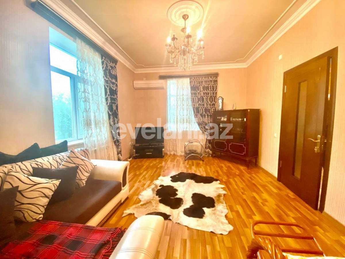 Продаётся, дом / дача, 6-комнаты, 265 m², Горадил p.