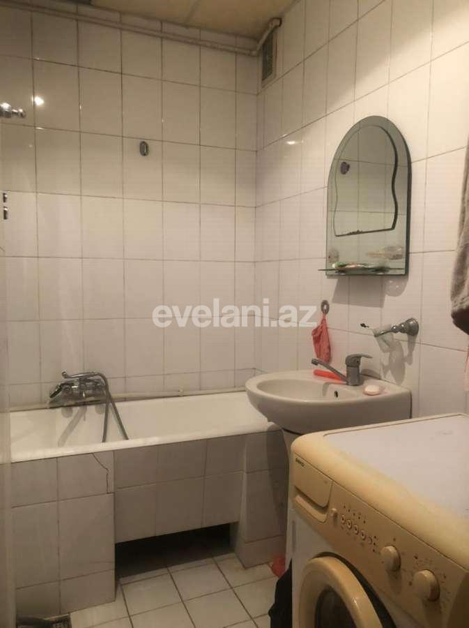 Satılır, köhnə tikili, 5 otaqlı, 100 m², Azadlıq prospekti m.