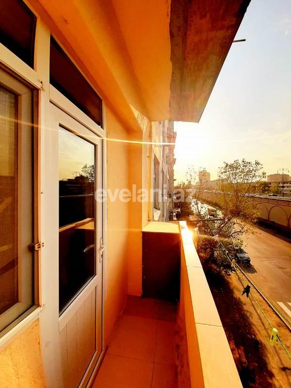 Satılır, köhnə tikili, 2 otaqlı, 60 m², Xalqlar Dostluğu m.