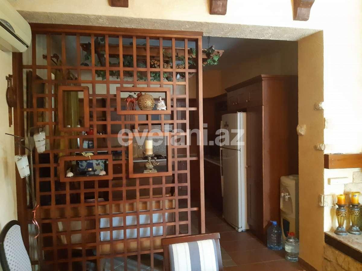 Satılır, həyət evi / bağ, 6 otaqlı, 300 m², Novxanı q.