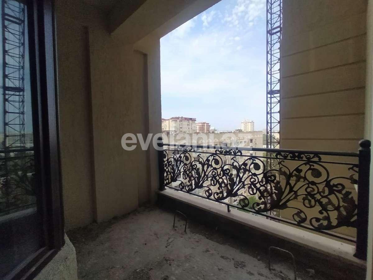 Продаётся, новостройка, 3-комнаты, 135 m², Гянджлик m.