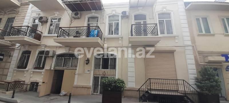 Sale, old building, 1 room, 35 m², Sabail r.