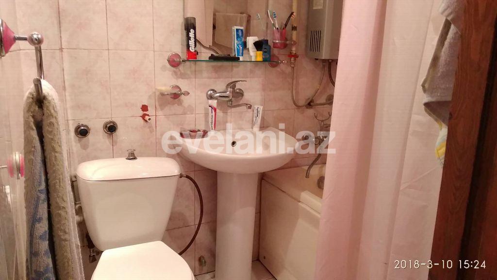 Sale, old building, 2 room, 45 m², Nizami m.