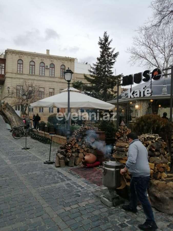 Sale, old building, 2 room, 55 m², Icheri Sheher m.