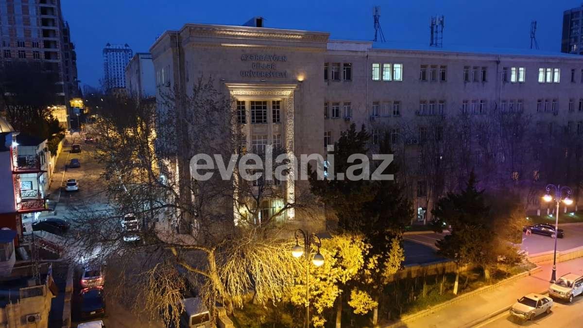 Satılır, yeni tikili, 4 otaqlı, 175 m², 28 may m.