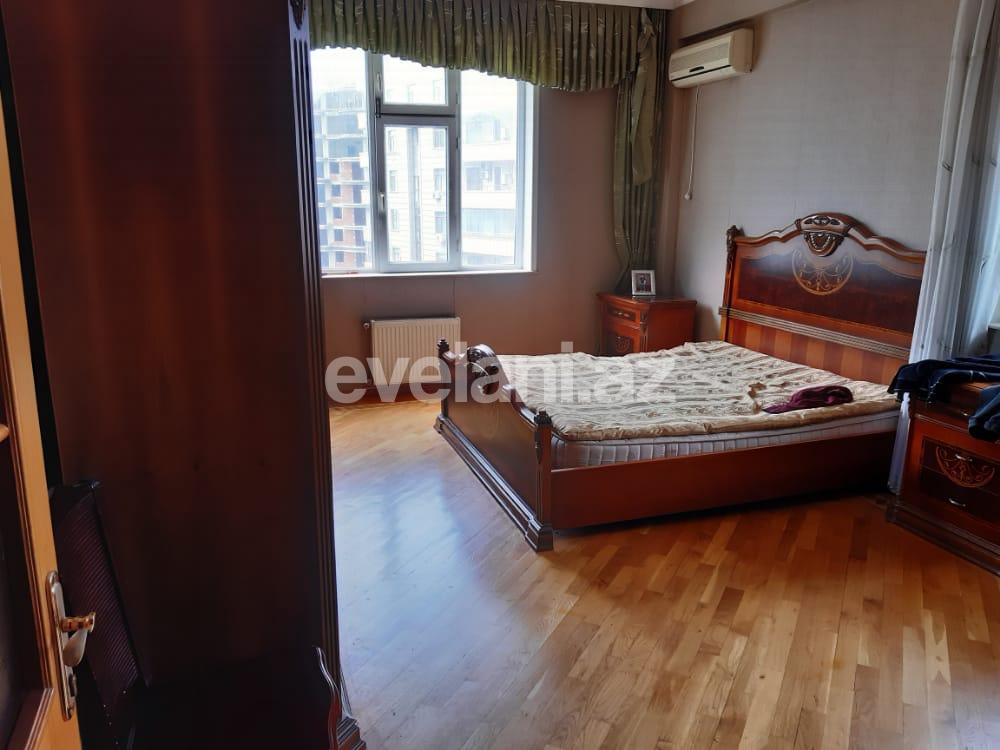Satılır, yeni tikili, 3 otaqlı, 130 m², 28 may m.