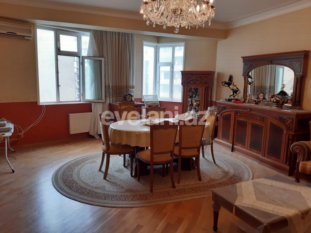 Satılır, yeni tikili, 3 otaqlı, 130 m², 28 may m.