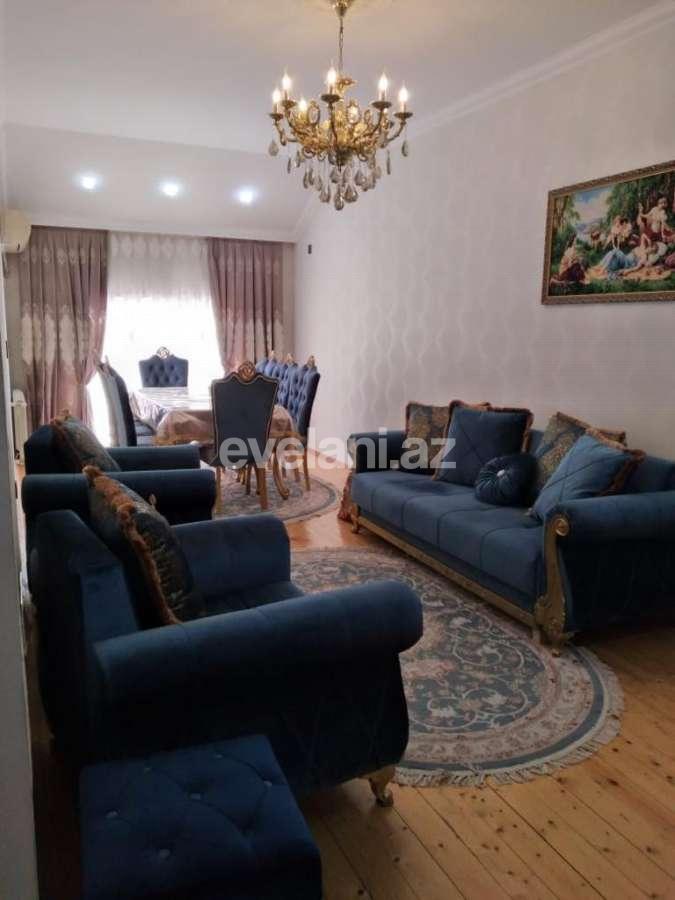 Satılır, yeni tikili, 2 otaqlı, 75 m², İnşaatçılar m.