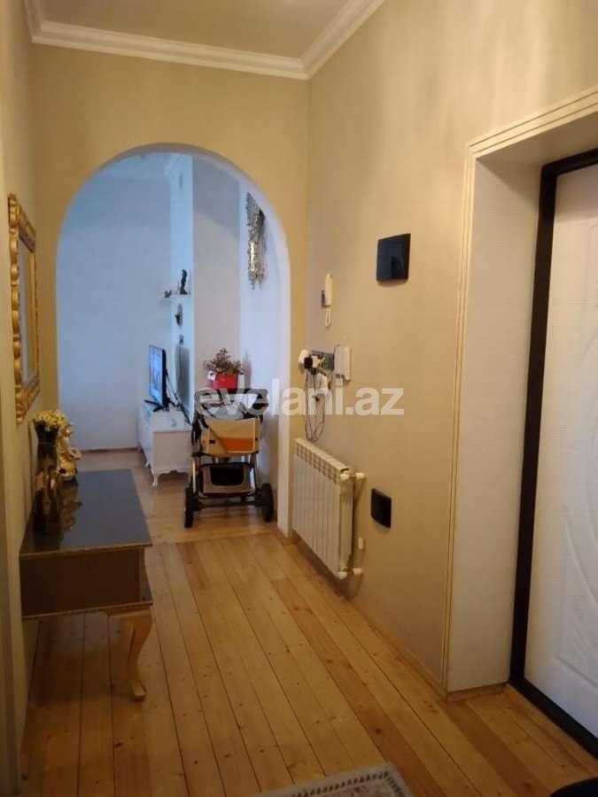 Satılır, yeni tikili, 2 otaqlı, 75 m², İnşaatçılar m.