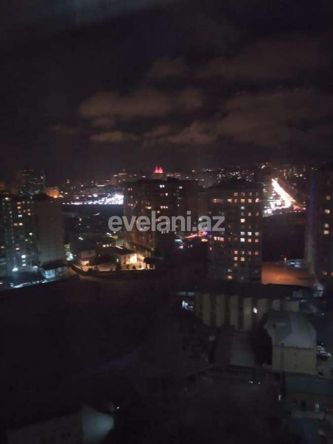 Satılır, yeni tikili, 2 otaqlı, 75 m², İnşaatçılar m.